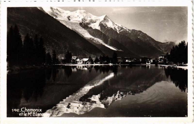 CPA CHAMONIX et le Mt-Blanc (248174)