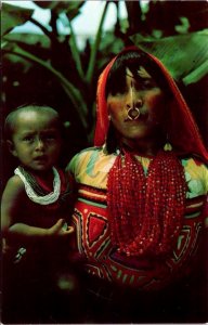 San Blas Islands, Panama  KUNA INDIAN WOMAN & CHILD  ca1950's Chrome Postcard