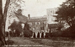 c. 1910 Allen's Sweets The Butter Cross Winchester Englander Postcard P31 