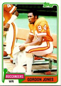 1981 Topps Football Card Gordon Jones Tampa Bay Buccaneers sk60107