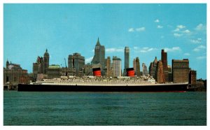 Ocean Liner New York Harbor, Skyline