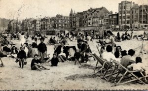 Belgium De Panne Le Plage et la Digue 1951