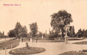 TOLEDO, OH  Ohio            STROLLING IN WALBRIDGE PARK         c1910's Postcard