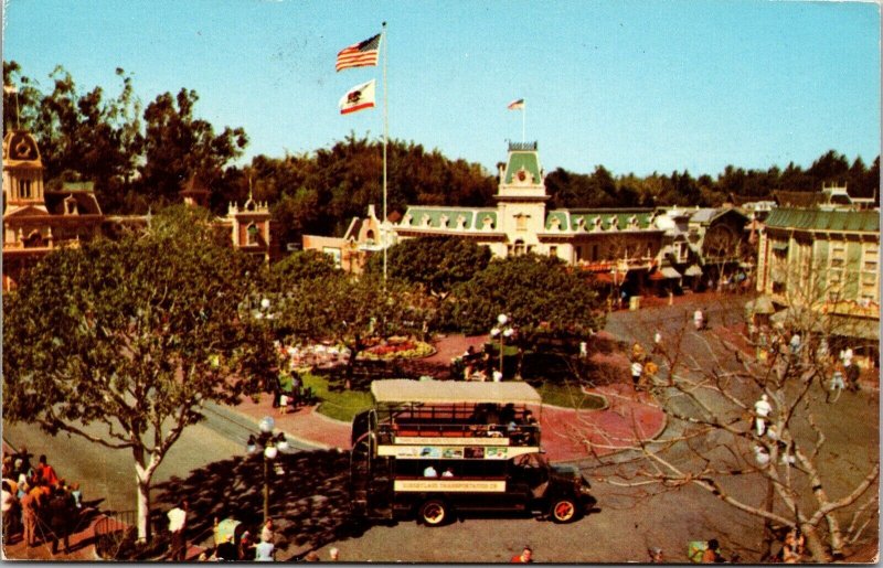 Disneyland Postcard Town Square Main Street Horseless Carriage~4220