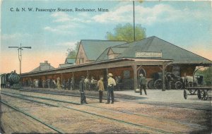 Postcard Minnesota Rochester CNW Passenger Railroad Station Bloom Bros 23-8417