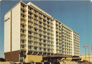 Rexdale Ontario Canada 1970s Postcard Holiday Inn Motel Toronto Airport