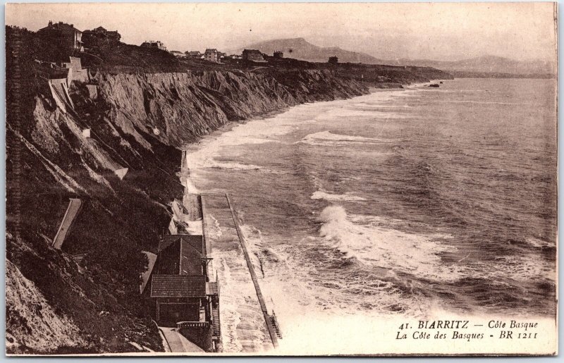 VINTAGE POSTCARD PANORAMIC VIEW OF THE BASQUE OF FRANCE AT BIARRITZ