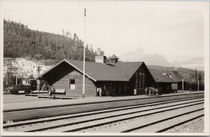 Byron Harmon #189 Lake Louise Alberta Railway Station Depot RPPC Postcard E96