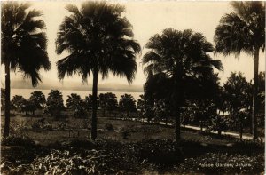 PC CPA MALAYSIA, JOHORE, PALACE GARDEN, VINTAGE REAL PHOTO POSTCARD (b4064)