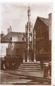 Hampshire Postcard - City Cross and High Street - Winchester - RP - Ref 3230A