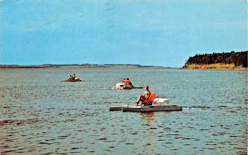 CAVENDISH NATIONAL PARK PEI CANADA~AQUACYCLES ON NEW LONDON BAY POSTCARD 1968