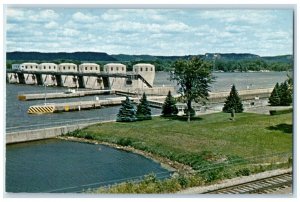 c1960 Beautiful Hiawatha Valley Whitman Dam Locks Winona Minnesota MN Postcard