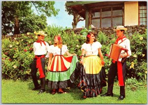 VINTAGE CONTINENTAL SIZE POSTCARD TYPICAL FOLKLORE COSTUMES OF COSTA RICA 1970s