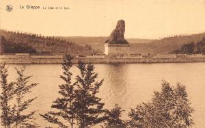 B94664 le lion et le lac   la  gileppe belgium