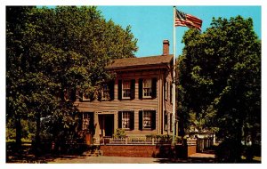 Postcard HOUSE SCENE Springfield Illinois IL AS3306