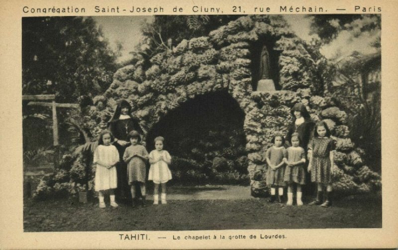 tahiti, Le Chapelet a la Grotte de Lourdes (1920s) Mission Sisters