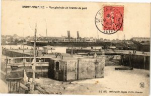 CPA St-NAZAIRE - Vue générale de l'entrée du port (222997)