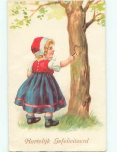 foreign Old Postcard EUROPEAN GIRL CARVING HEART ON TREE AC2952