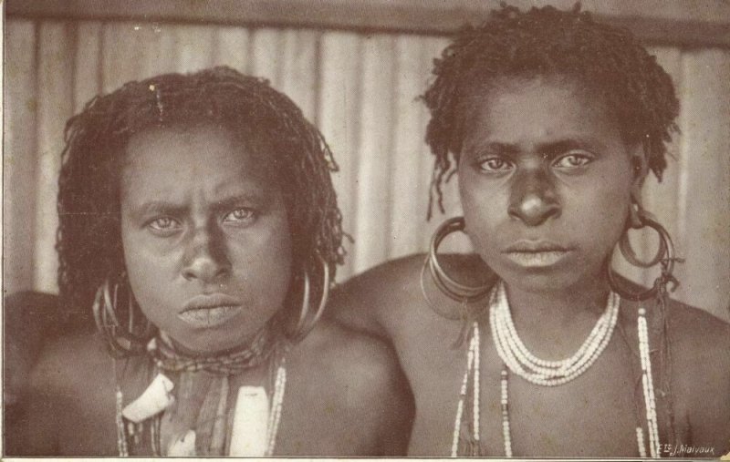 dutch new guinea, Native Papua Headhunters (1933) Mission Postcard