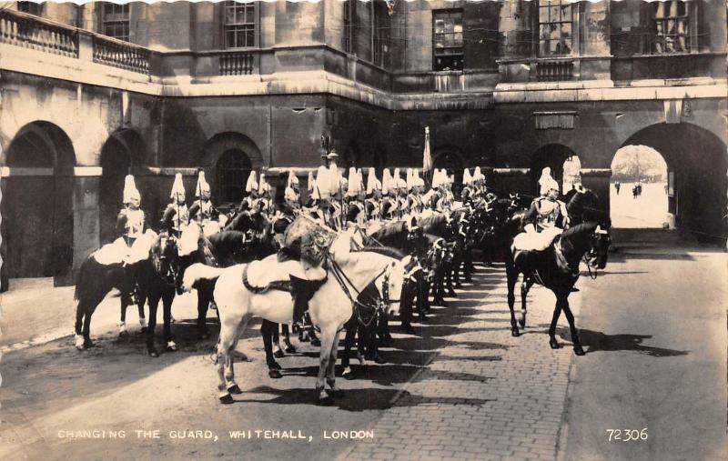 BR60336 changing the guard whitehall military horse london  real photo  uk