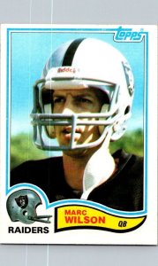 1982 Topps Football Card Marc Wilson Oakland Raiders sk9040