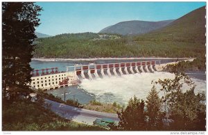 Corra Linn Dam from #3 highway, Kootenay River near Nelson, British Columbia,...