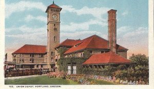 Postcard Union Depot Portland Oregon