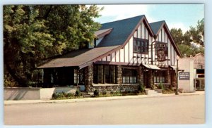 HARTLAND, Wisconsin WI ~ Roadside HASELOW'S RESTAURANT Maurice Bloesch Postcard