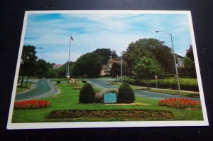 UNUSED POSTCARD - LOOKING UP MONUMENT AVE., SWAMPSCOTT, MASS