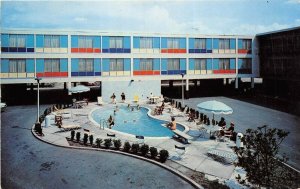 Louisville Kentucky 1962 Postcard Towne Terrace Executive Inn Motor Hotel Pool