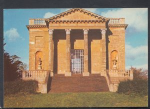 Buckinghamshire Postcard - Queen's Temple, Stowe       T8366