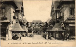 CPA Deauville L'Entree du Normandy-Hotel FRANCE (1286376)