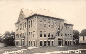 F99/ Williamsburg Iowa RPPC Postcard 1915 High School Building