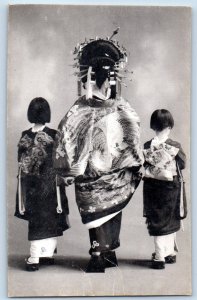 c1910's Japan Mother And Children Kimono Studio Unposted Antique Postcard