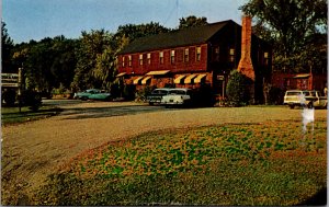 Old Deerfield MA rte 3 410 Fab Cars Vtg Postcard