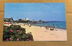 VINTAGE UNUSED  POSTCARD - KENNEBUNK BEACH, MAINE