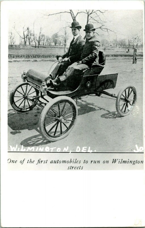 Vtg Postcard RPPC 1940s Wilmington DE - Early Automobile on Wilmington Street