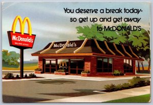 DS1/ McDonalds Restaurant c1970 Interesting Postcard Break Today Arches 231