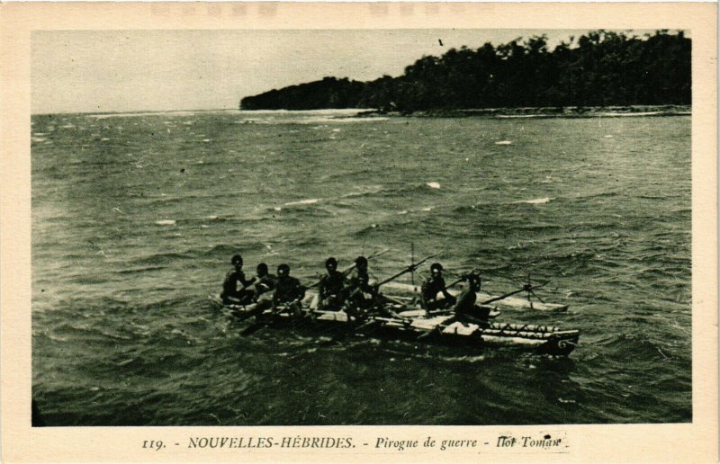 PC CPA NEW HEBRIDES, PACIFIC, PIROGUE DE GUERRE, Vintage Postcard (b19171)