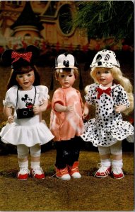 Lawtons Doll, Karen, Kellyn and a Goofy Little Kid c1993 Postcard Q42