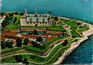 VINTAGE CONTINENTAL SIZE POSTCARD KRONBORG CASTLE DENMARK MAILED 1966