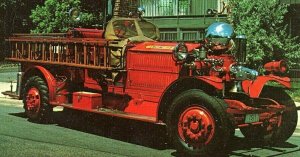 Postcard 1923 Fire Engine retired from Detroit Michigan in Chicago, IL.      Q6