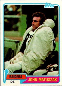 1981 Topps Football Card Joihn Matuszak Oakland Raiders sk10396