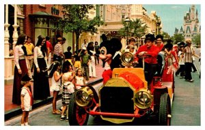 Postcard AMUSEMENT PARK SCENE Orlando Florida FL AR3068