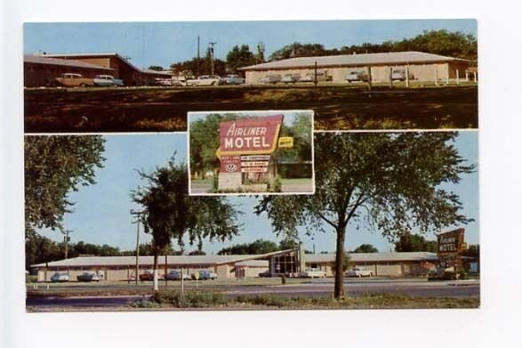 Salina KS Neon Sign Motel Old Cars Postcard