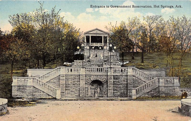 Hot Springs Arkansas~Government Reservation Entrance~Man by Round Table~c1910 Pc