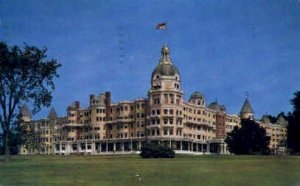 Poland Spring House - Poland Springs, Maine ME Postcard