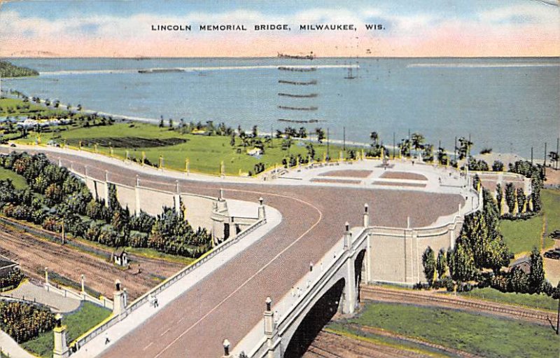 Lincoln Memorial Bridge - Milwaukee, Wisconsin WI