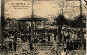 CPA Militaire - RENNES - Le Jardin des Plantes (90062)