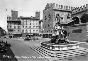 Lot 92 real photo italy bologna neptun square and independence street car